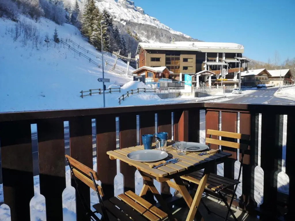 Nice & cozy apartment facing the gondola - LA BOULE DE NEIGE 112