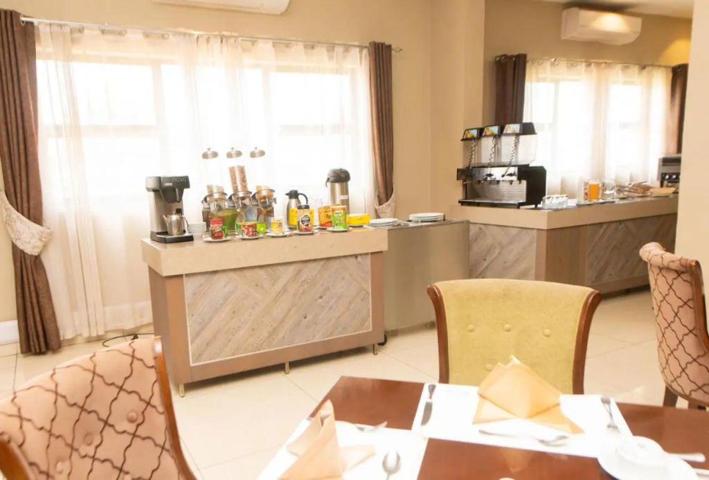 Crossroads Hotel Blantyre