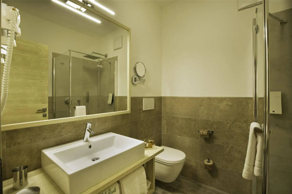 Hotel Azola