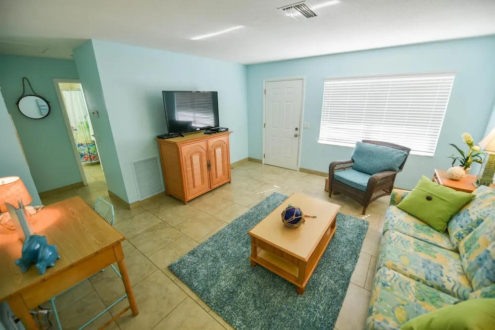 Southern Breeze 1 Apartment 2