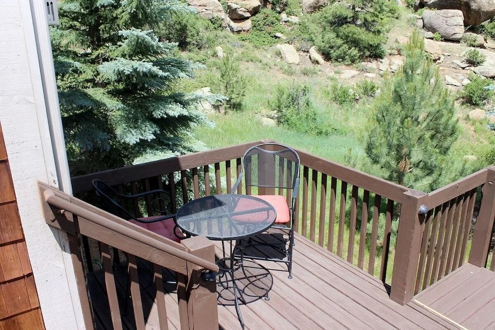 Sunnyside Knoll: 18 1 Bedroom Cabin