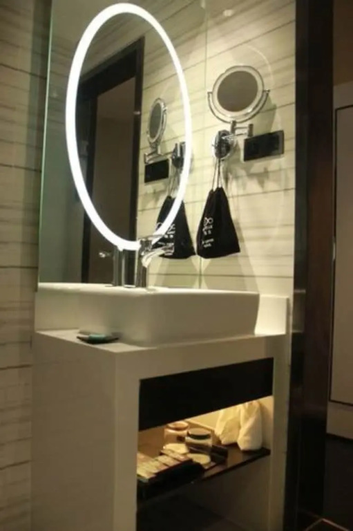 Xana LITE Hotel 5th Avenue Branch