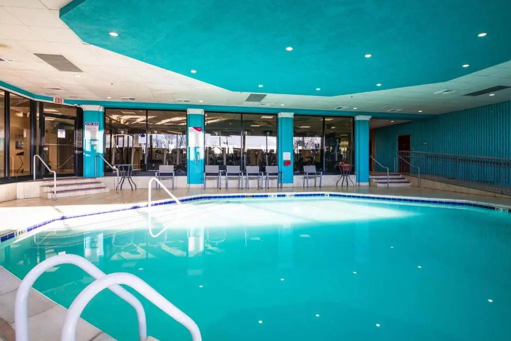 Crowne Plaza Newark Airport by IHG