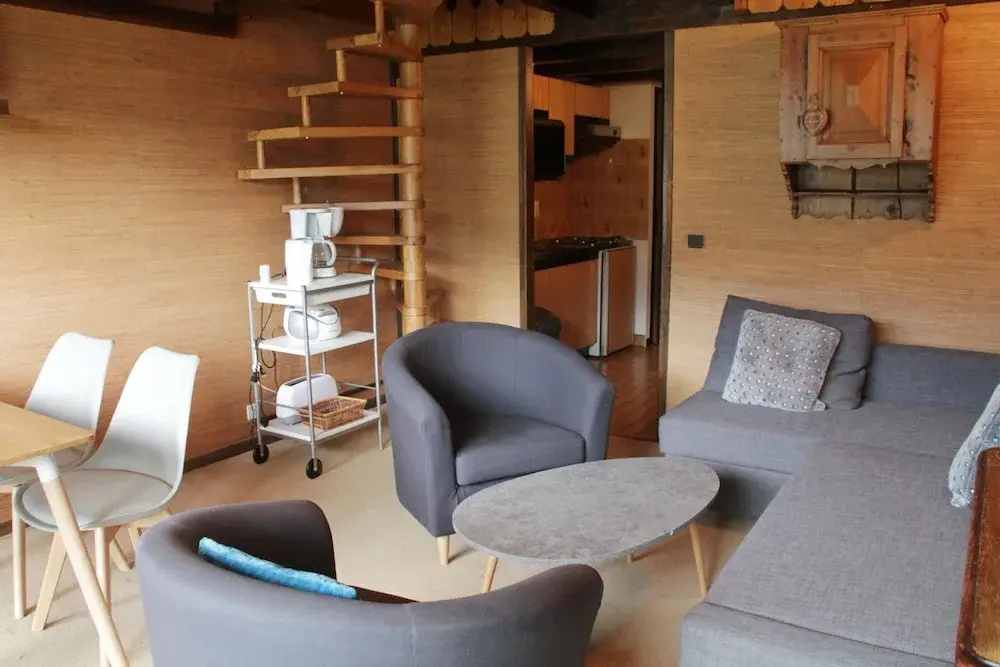 Apartment in Chatel Near Lac de Vonnes