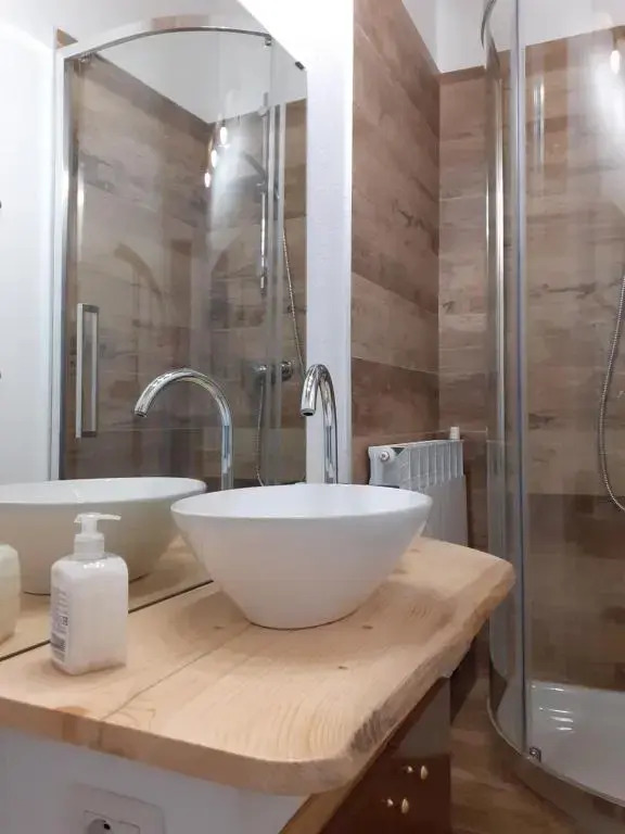 Vicolo Del Nido B&B