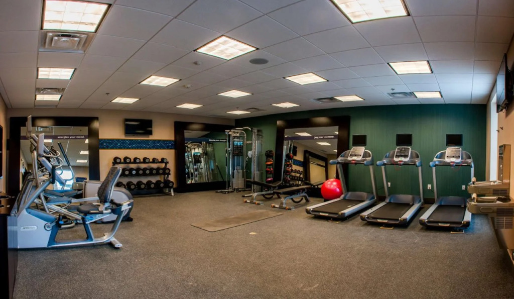 Hampton Inn & Suites Mishawaka/South Bend at Heritage Square