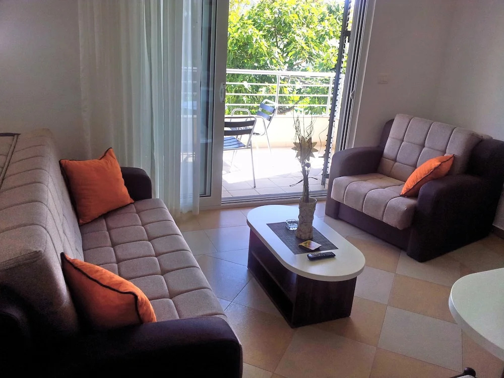 Apartments Ivanovic - One-bedroom Wiht Balcony