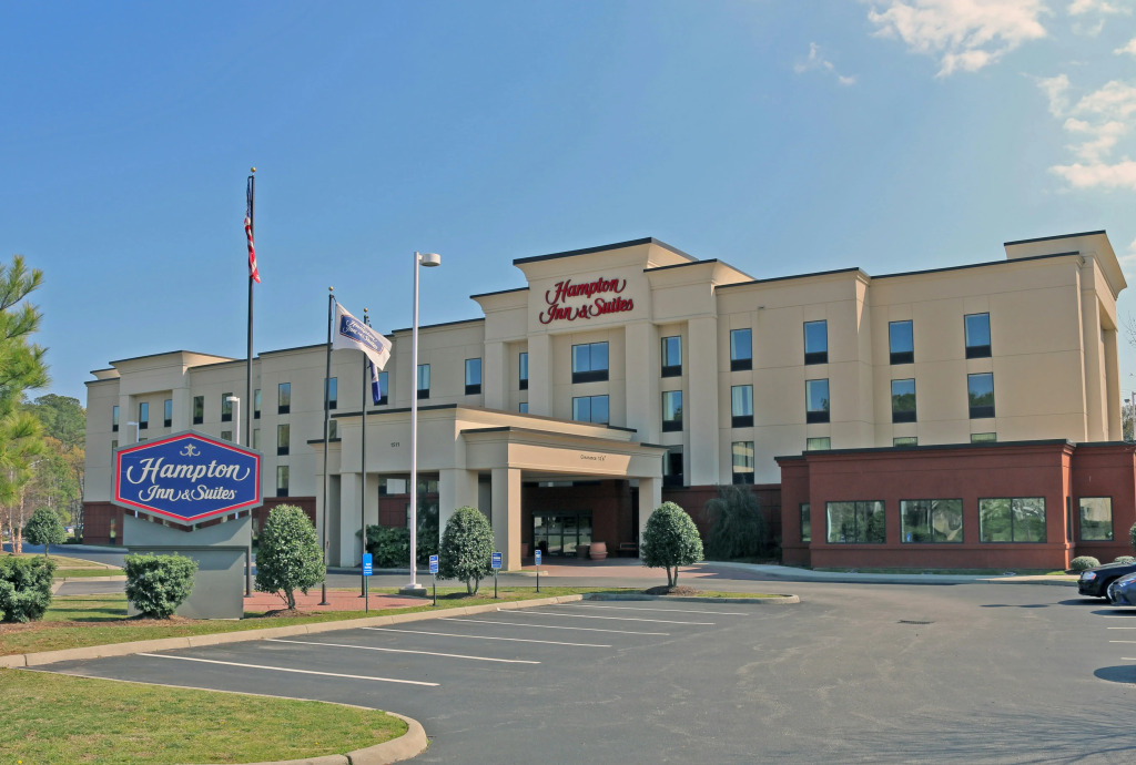 Hampton Inn & Suites Norfolk-Airport