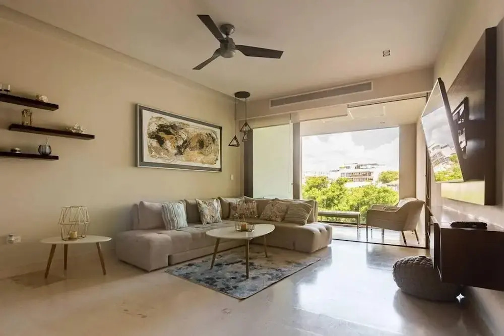 1 Br Steps From the Beach Roof w Ocean View