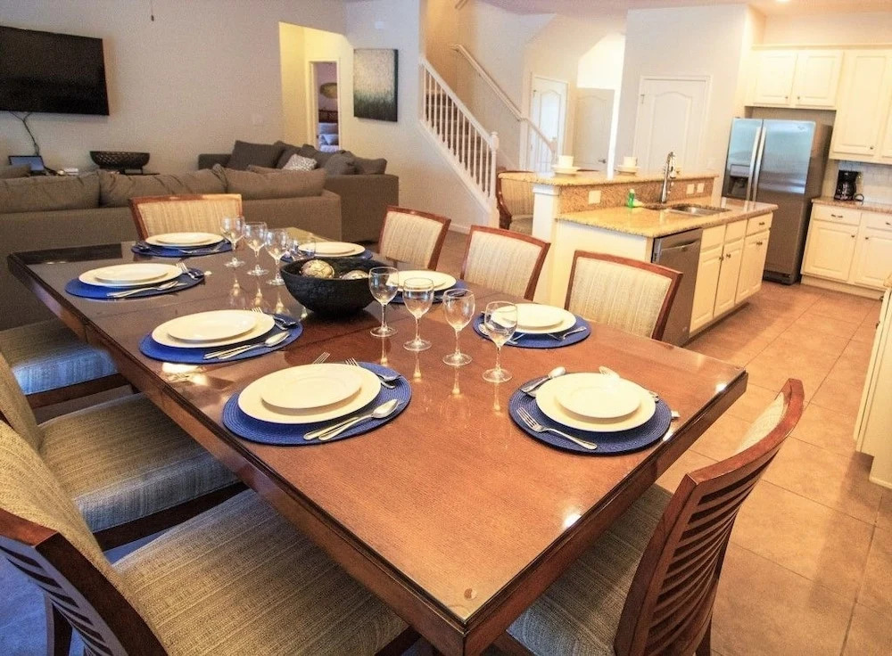 ACO PREMIUM – 7 Bd with Pool, grill and Spa (1730)
