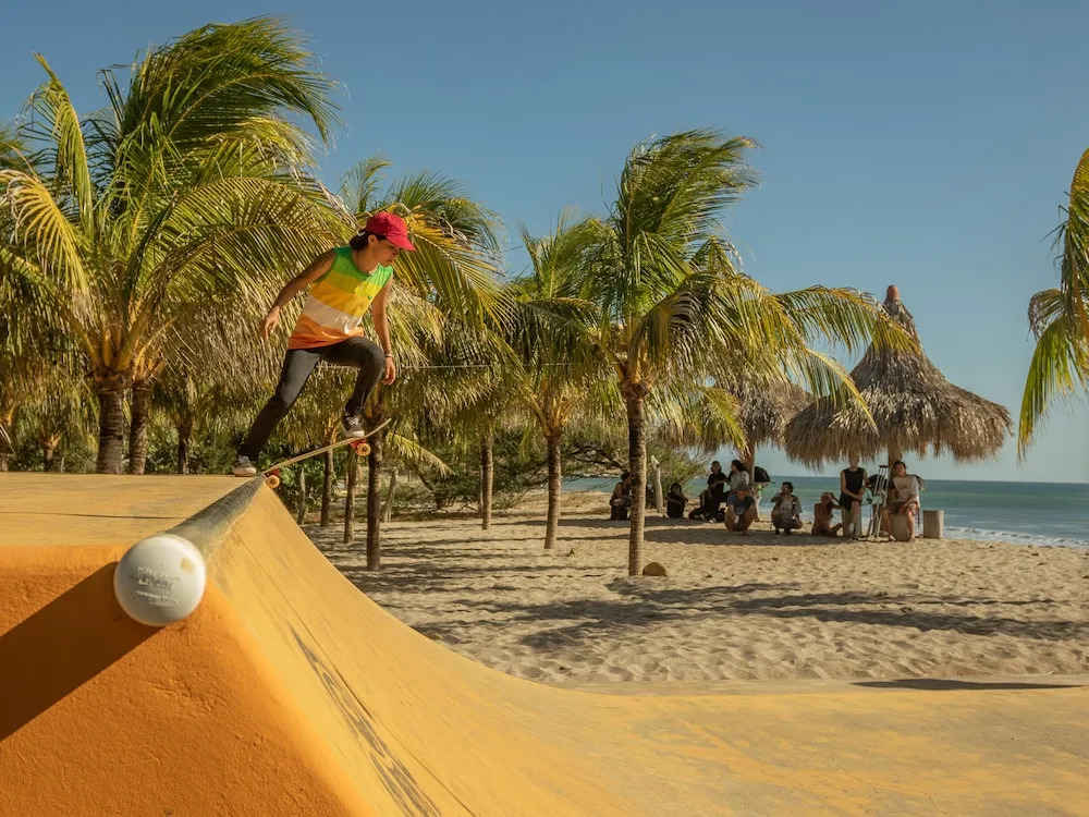 Buena Onda Beach Resort