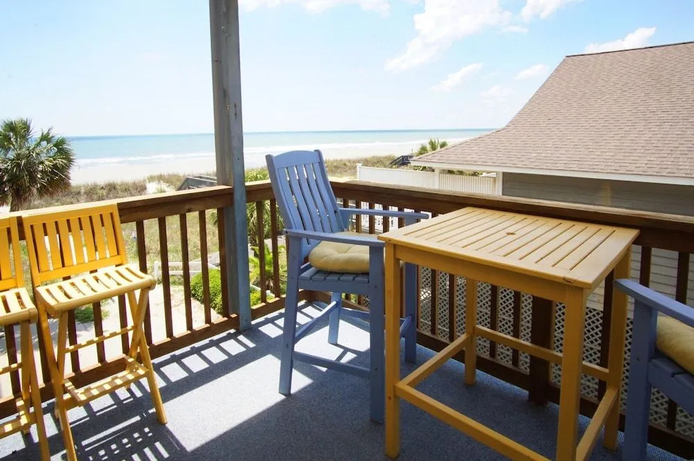 Beachmaster 201 by RedAwning