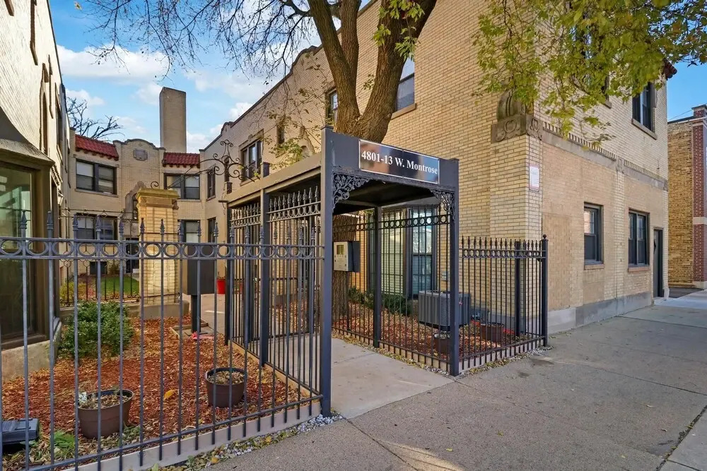 Portage Park 1BR Retreat - Montrose 2S