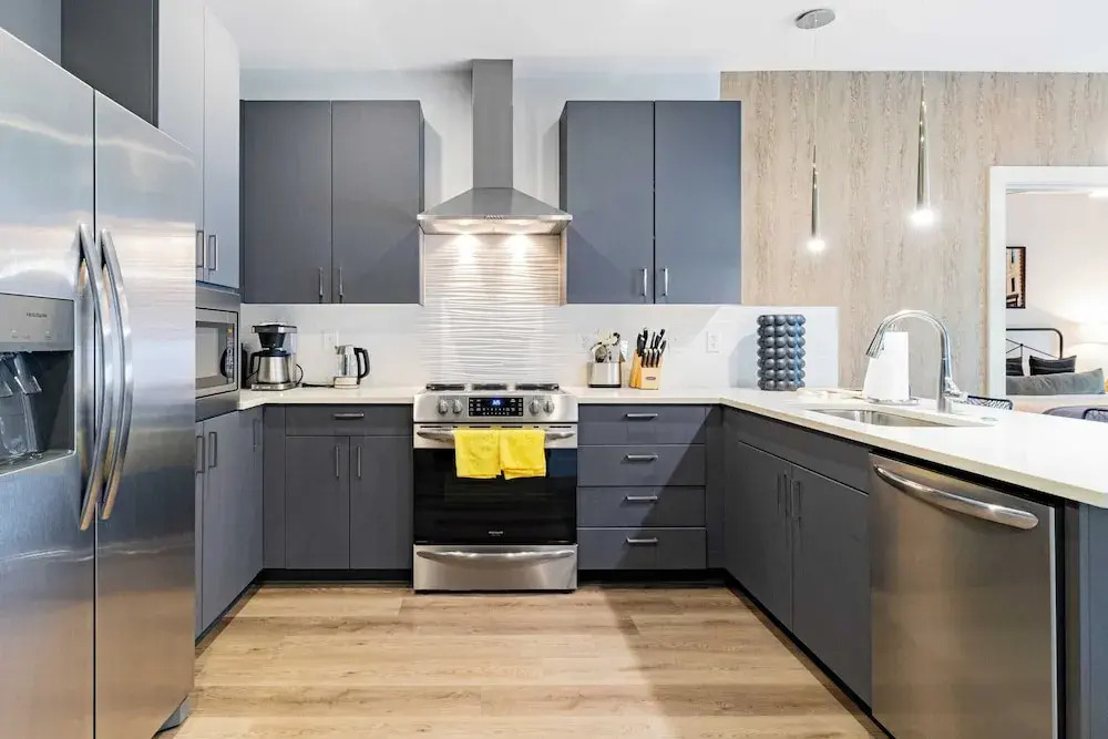 Sleeps 42 7 Modern Midtown Apartments w/ Gym + Pool Walkable to Shops & Eats
