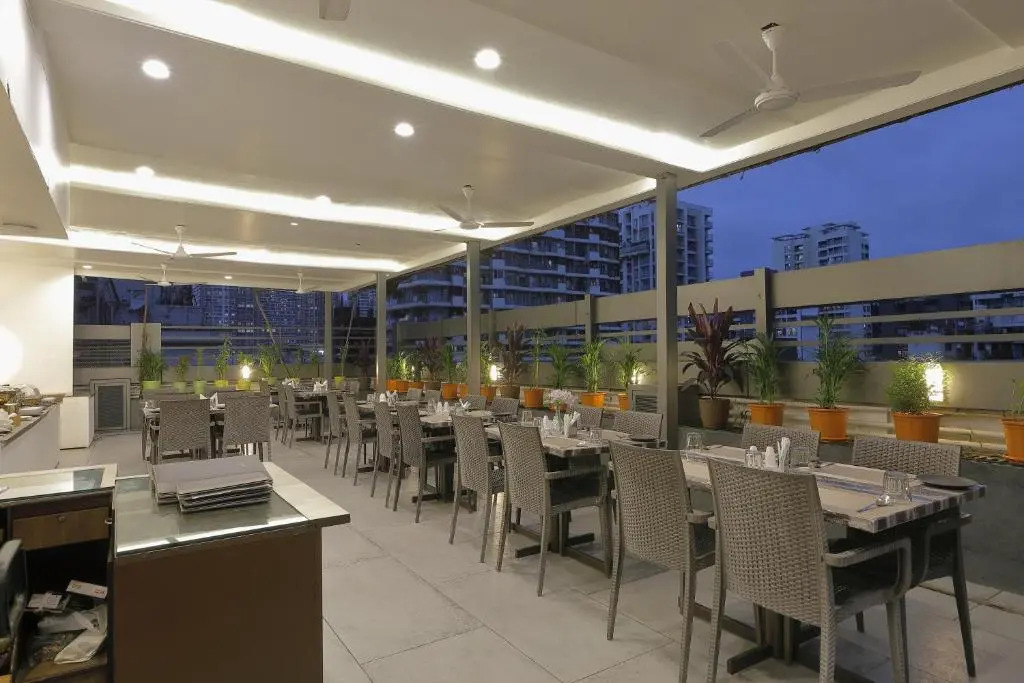 Hotel Ariana Residency