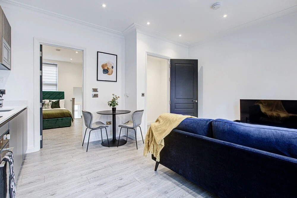 Premium 1 Bed Serviced Apartment in Greater London