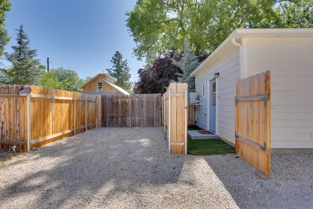 Centrally Located Studio 3 Mi From Downtown!