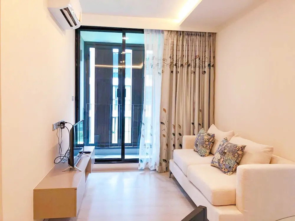 Locals Sukhumvit ThongLor Vtara 36