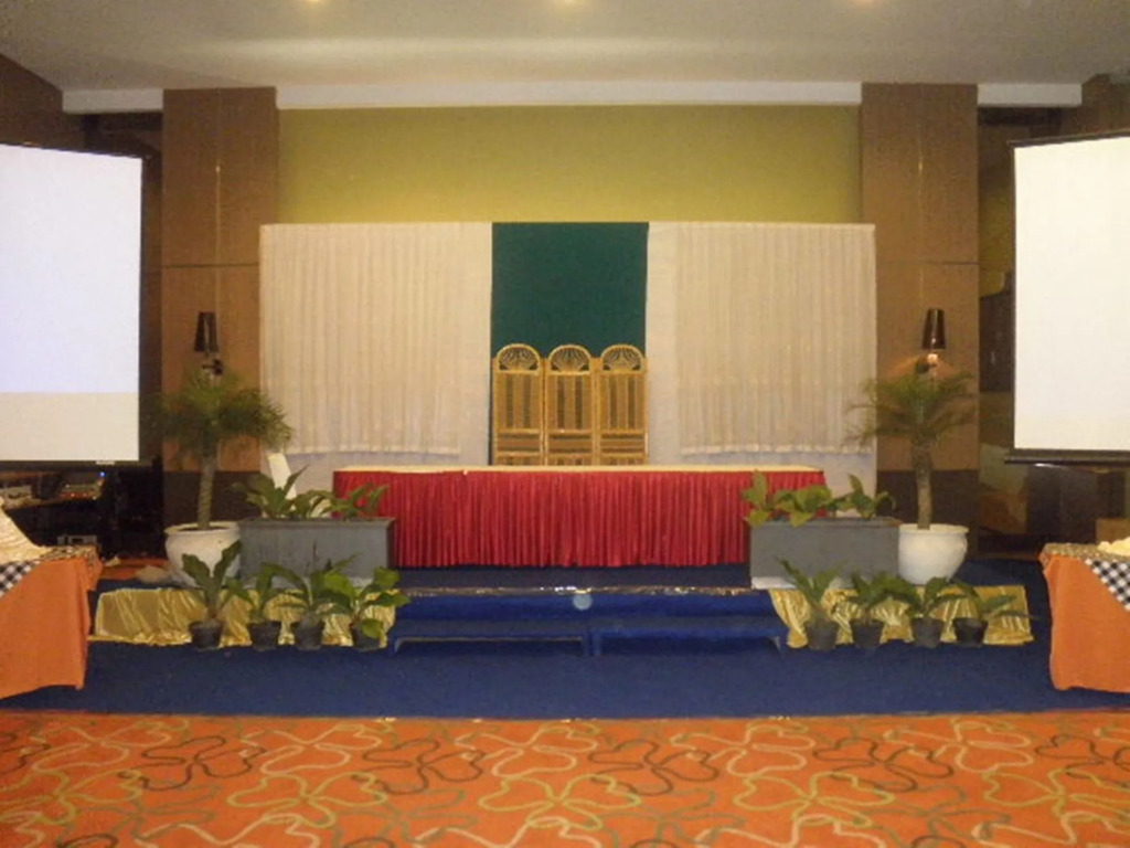 The Oxalis Regency Hotel Magelang