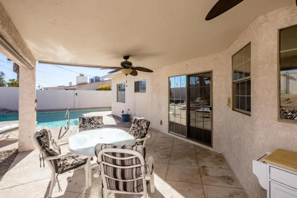 NEW! Desert Pool & Spa Home, Minutes To Beach!