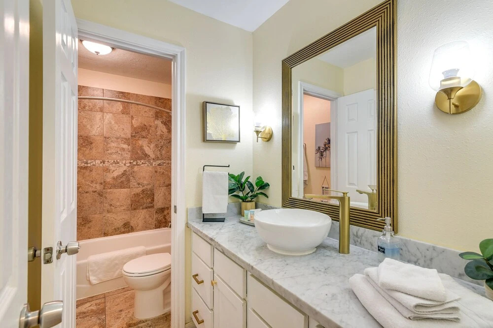 Central Seabrook Home: Pool ~ 2 Mi to Nasa Center!