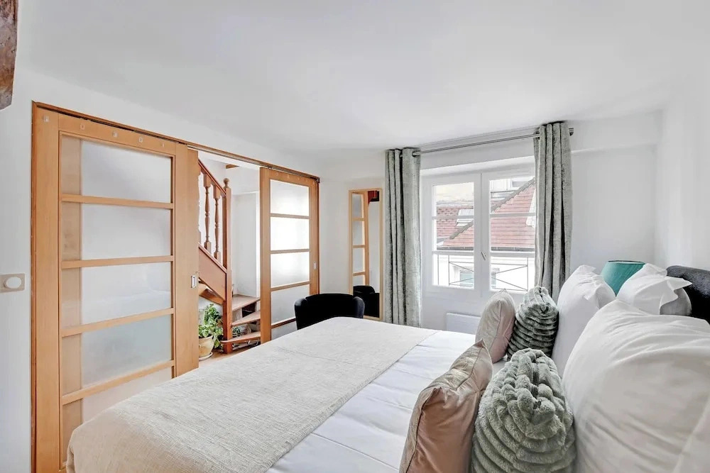 Stunning Duplex 1br/4p - Notre-dame Cathedral