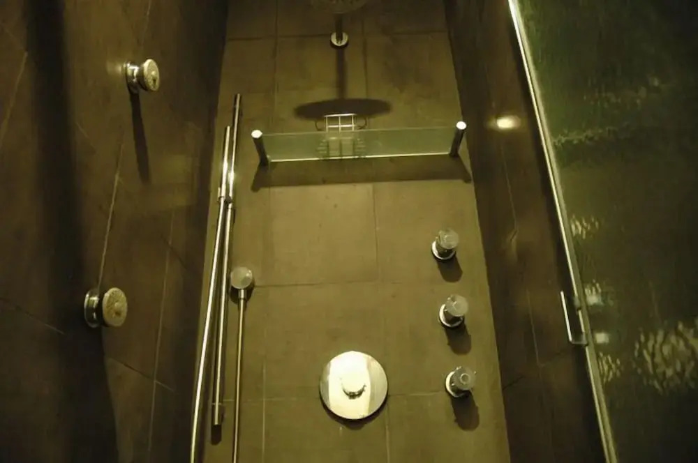 Midtown East 2BR 2Bath Apartment DR 28