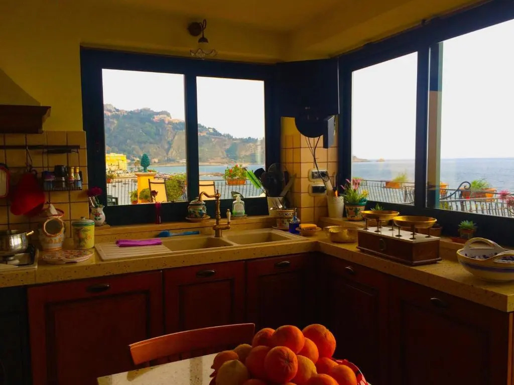 Miriam Sea Front Apartment Jacuzzi