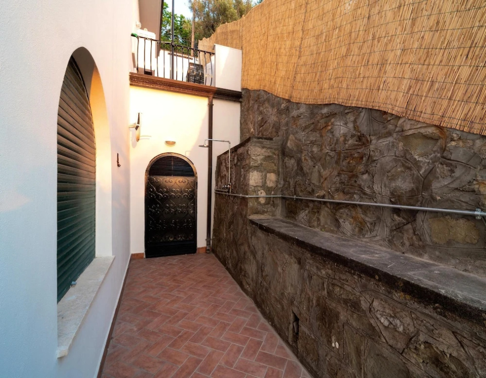 House with 4 Bedrooms in Villazzano Ii, with Wonderful Sea View, Furnished Terrace And Wifi - 500 M From the Beach