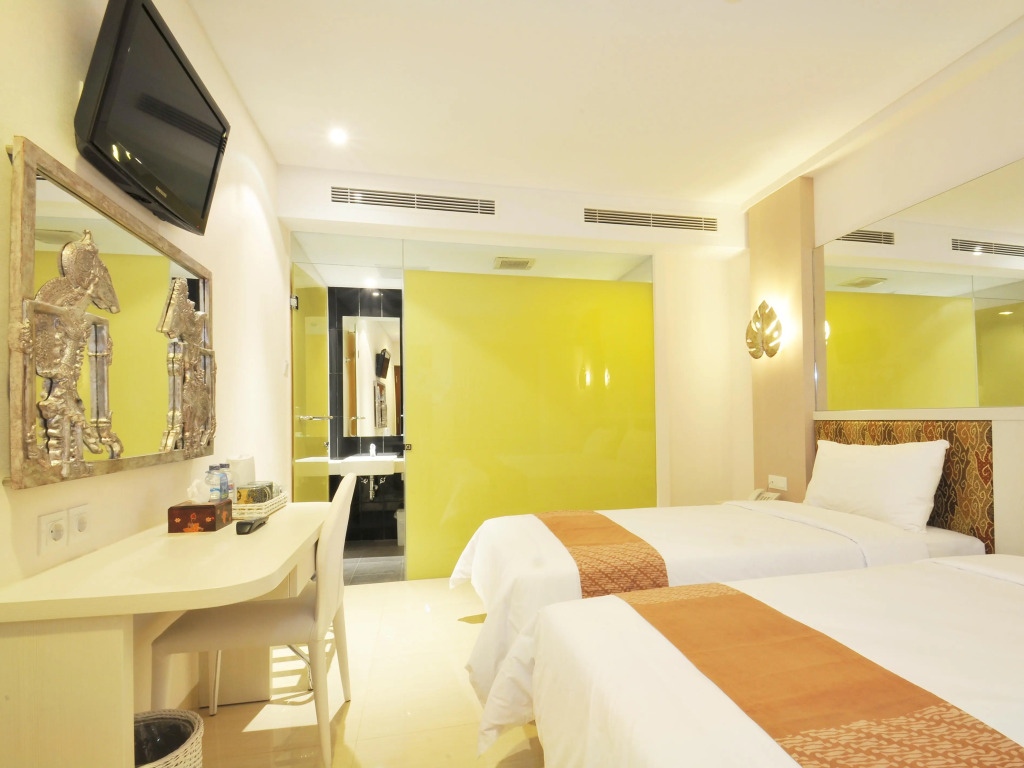 Pyrenees Jogja Hotel