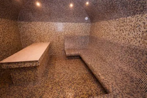 La Maison Hotel