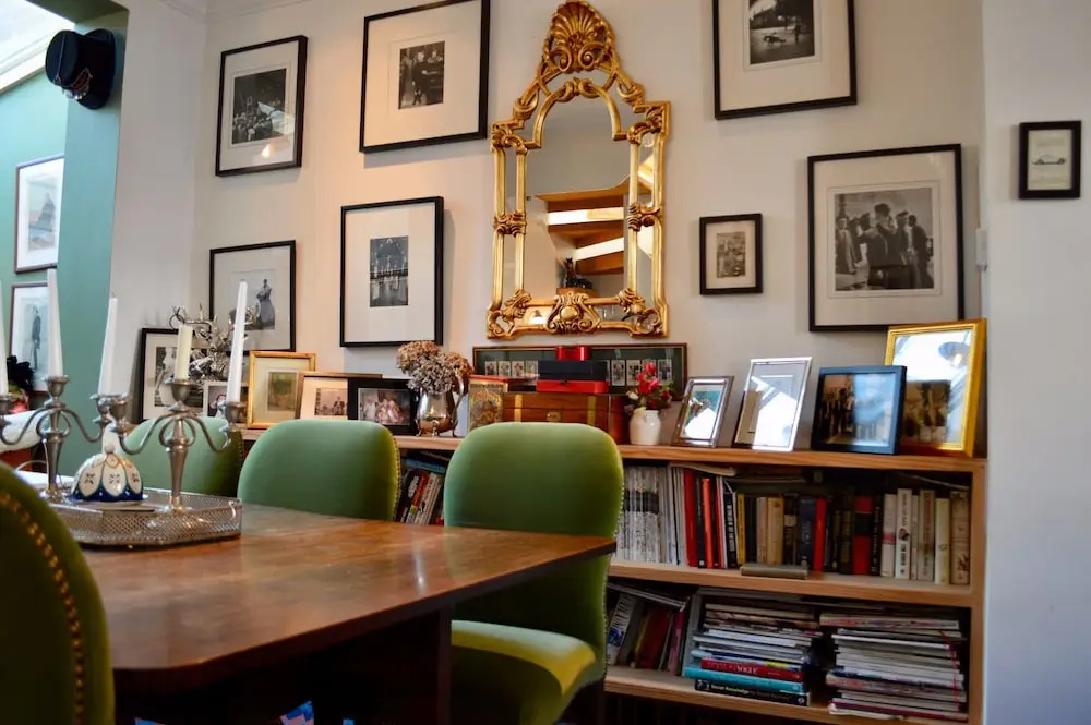 3 Bedroom Cottage in Kensington Sleeps 6