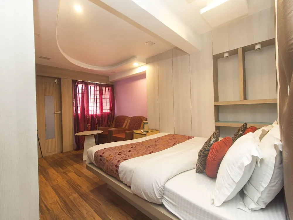 OYO 3303 Hotel Broadway Annexe