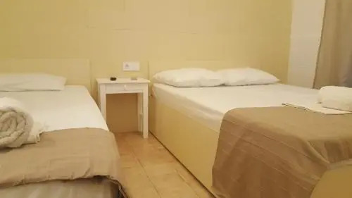 Enalio Rooms