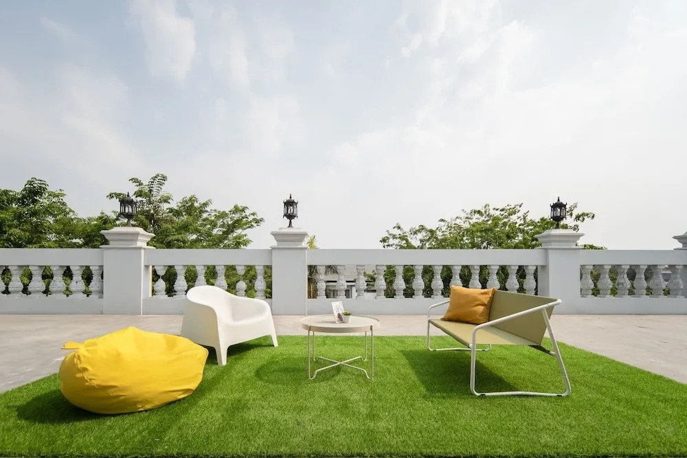 Cove Veranda