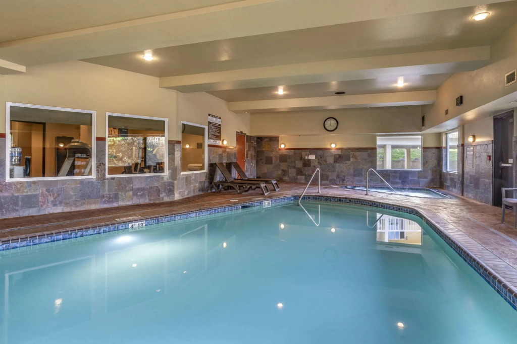 Comfort Inn & Suites Lincoln City