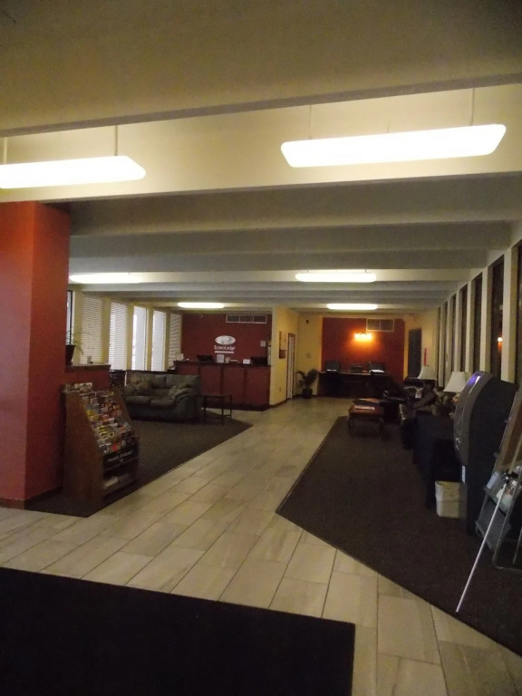 Econo Lodge Inn & Suites Brookings