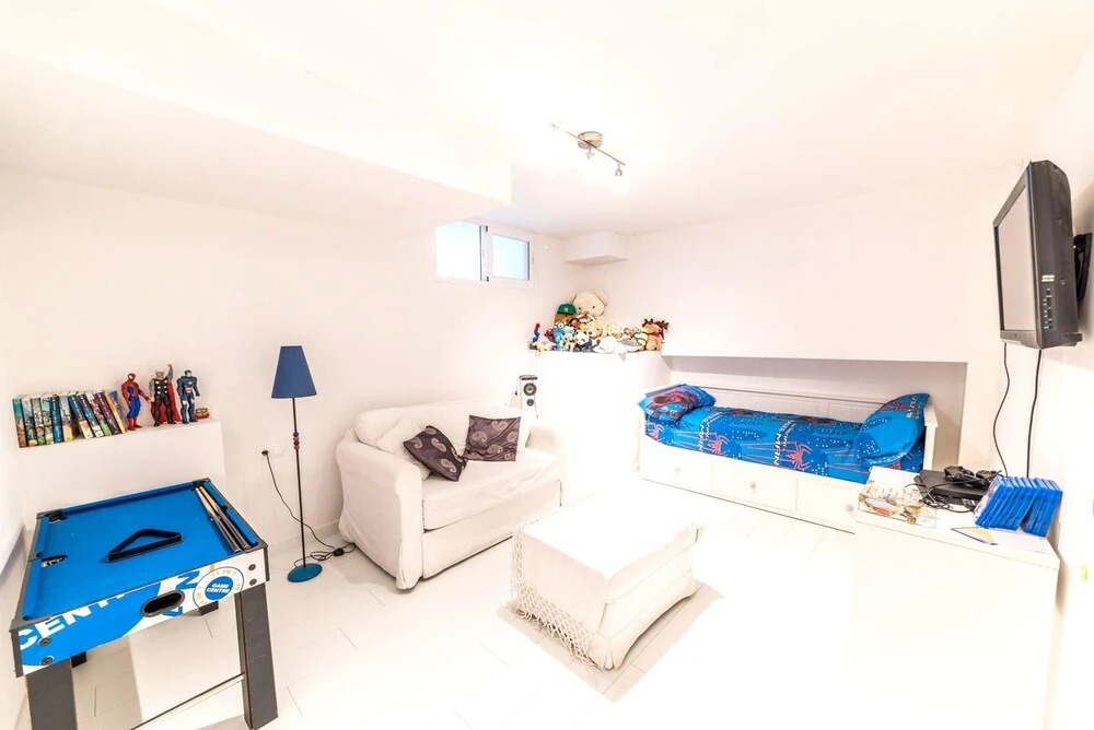 House With 4 Bedrooms in Fuengirola, With Pool Access and Terrace