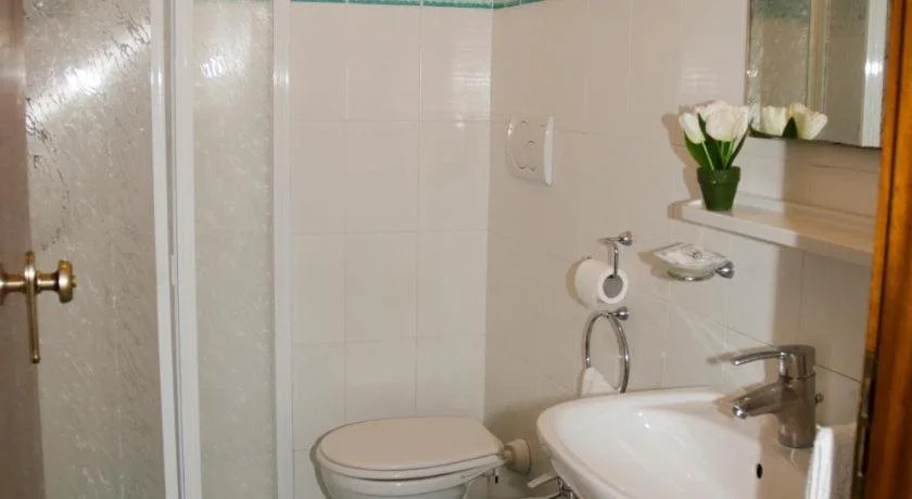 Hotel Consul