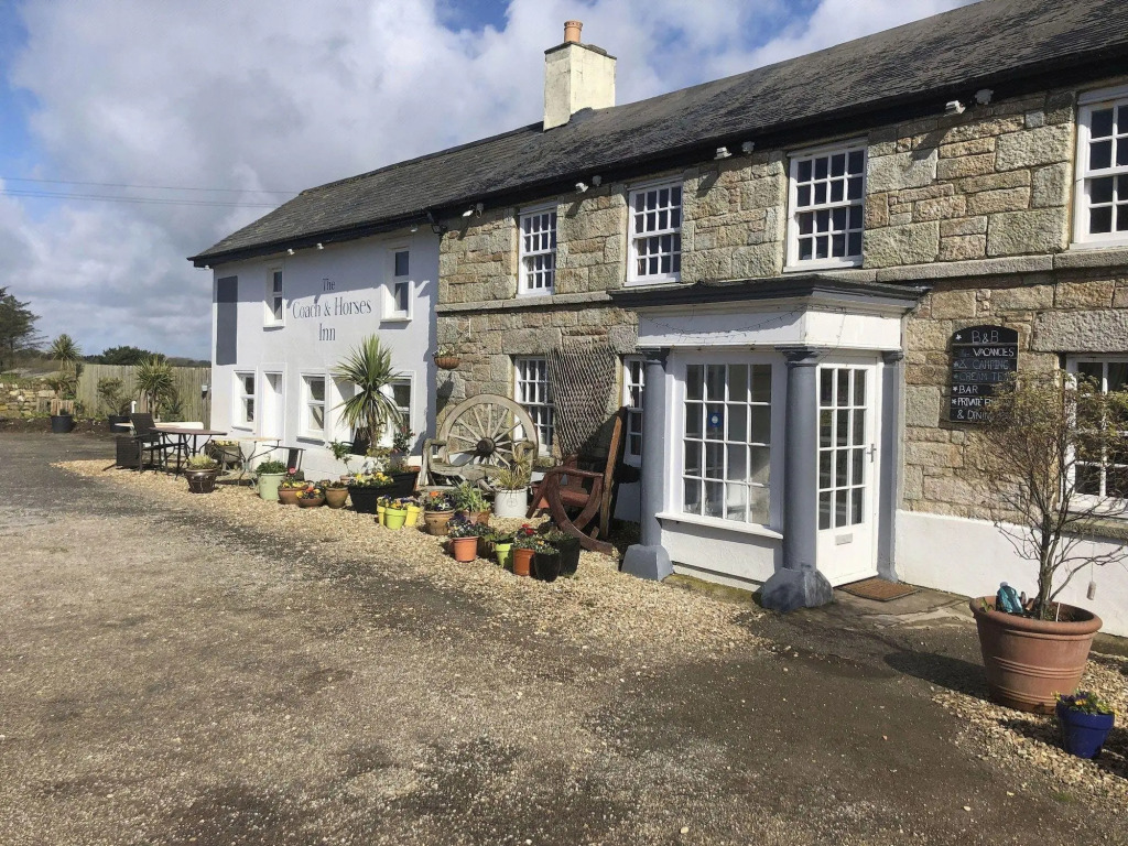 Coach and Horses INN