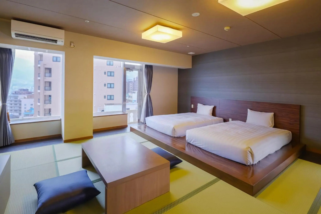 Ooedo Onsen Monogatari Premium Atami
