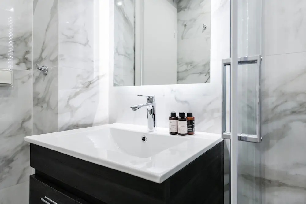 WYZ Athens Apartments by UPSTREET
