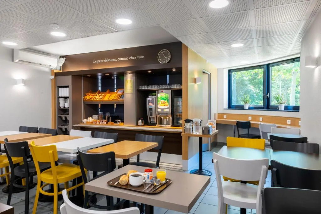 B&B HOTEL Cholet Sud