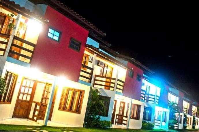 Casas no Residencial Mont Sinai com 2 ou 3 suítes , internet privativa 300MBPS a aproximadamento 250m da Praia de Taperapuã, condomínio com piscinas adulto e infantil, sauna, churrasqueiras e Segurança 24hrs