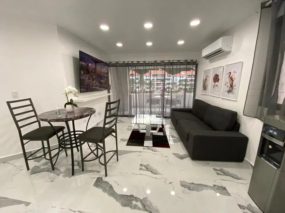 The Sapphire Suite