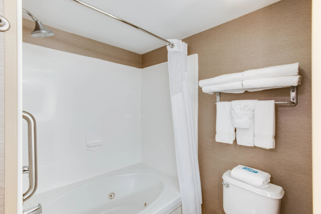 Holiday Inn Express Hotel & Suites Bethlehem by IHG