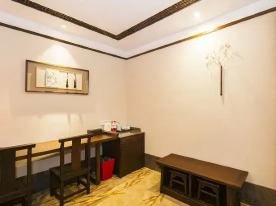 Wuzhen Zhaoming House