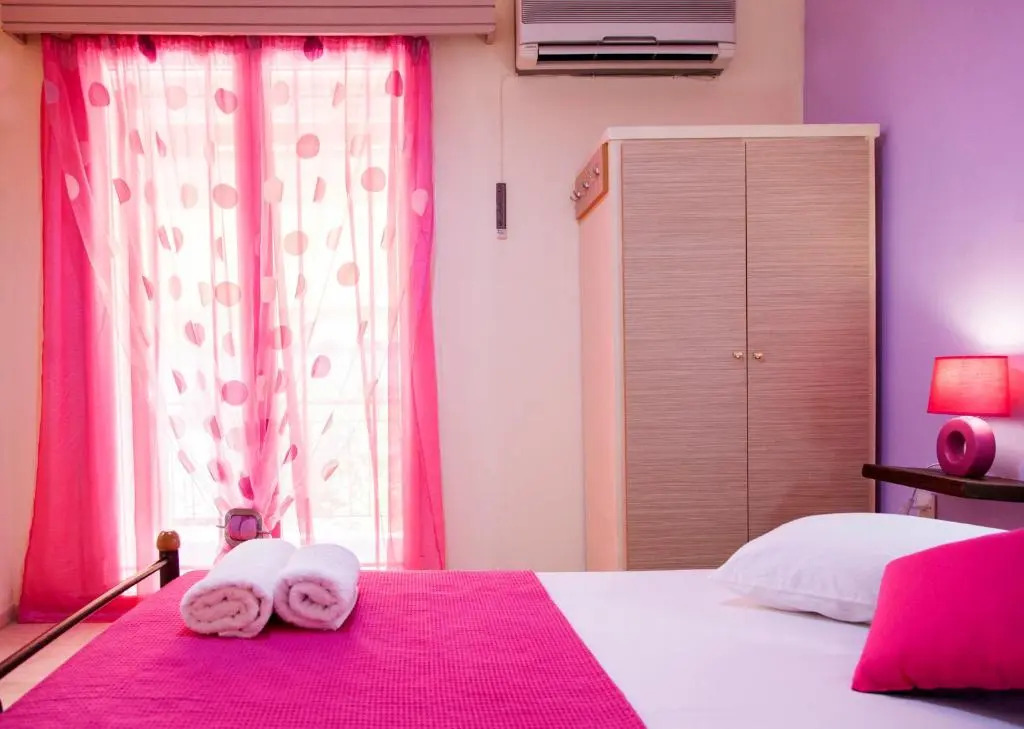 Tasoula Studios & Apartments