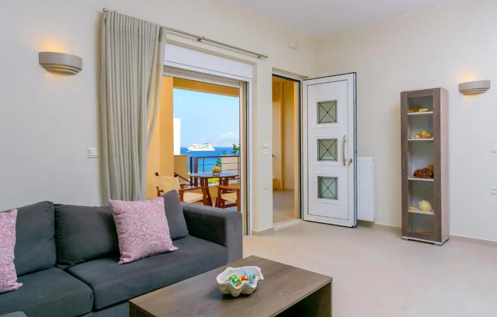 Oceanis House