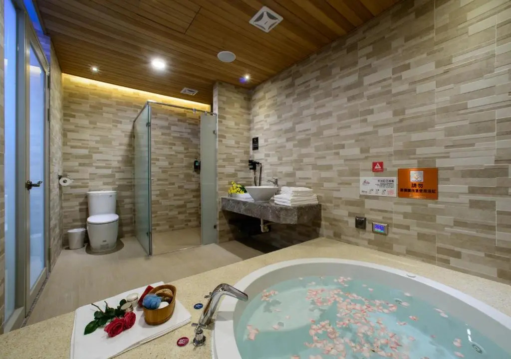 Chen He Motel